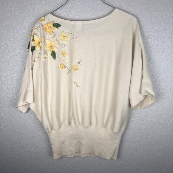 Vintage HMJ Made in the USA Cottagecore 3D Flower Sweater - Picture 12 of 16